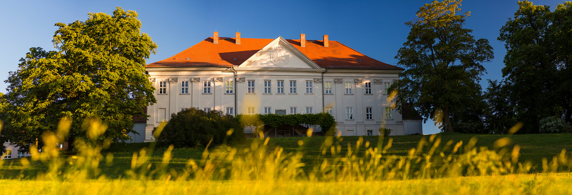 SSGK M-V, Schloss Hohenzieritz, Aussenansicht, 